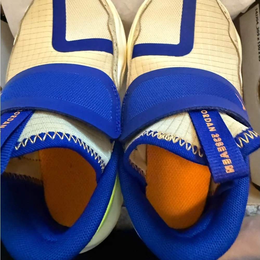 Nike Jordan 23/7 Toddler Sneakers in Blue and Neon Yellow - Picture 2 of 6